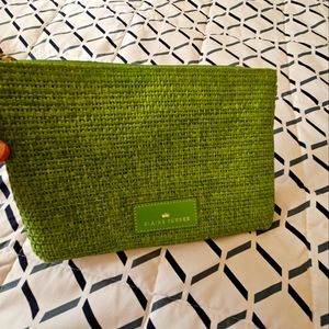 Green clutch